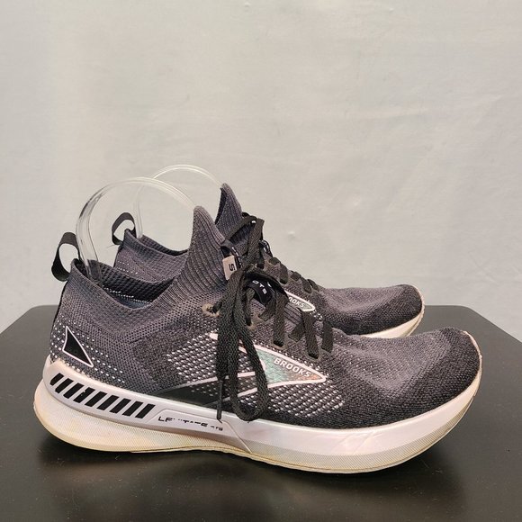 brooks levitate 2 pink